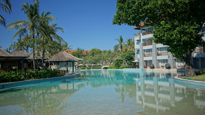 Conrad-Bali-02
