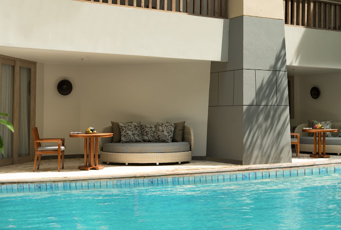 Conrad-Bali-04